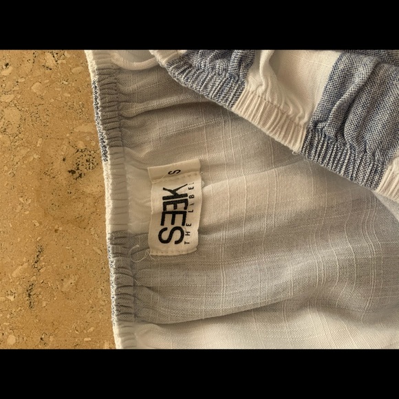 LF Seek the Label Striped Romper - Picture 4 of 5